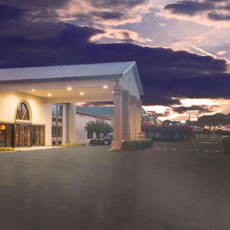 Hotel Super 8 By Wyndham Oxford Esterno foto