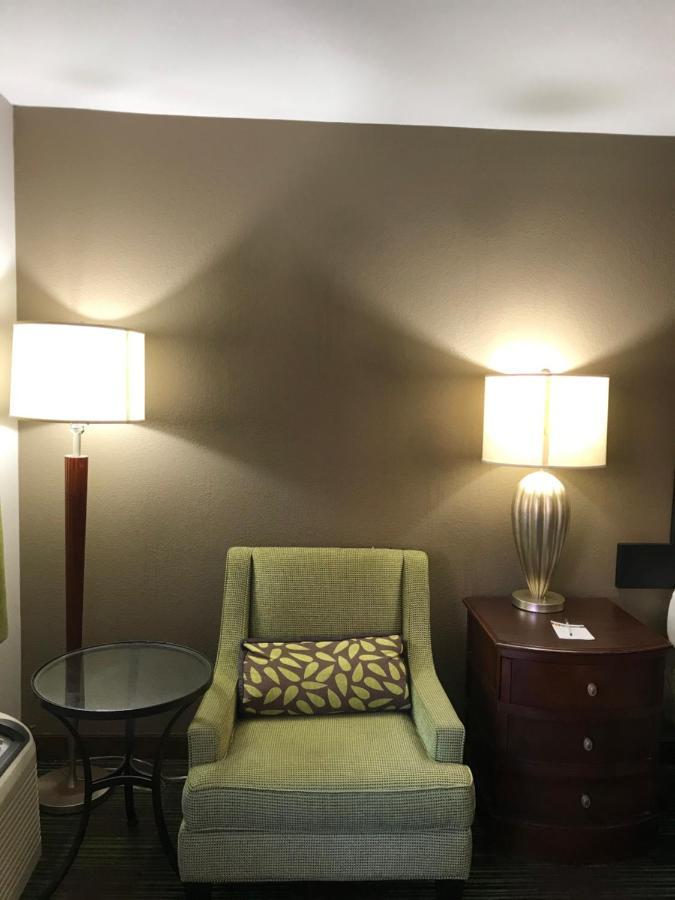 Hotel Super 8 By Wyndham Oxford Esterno foto