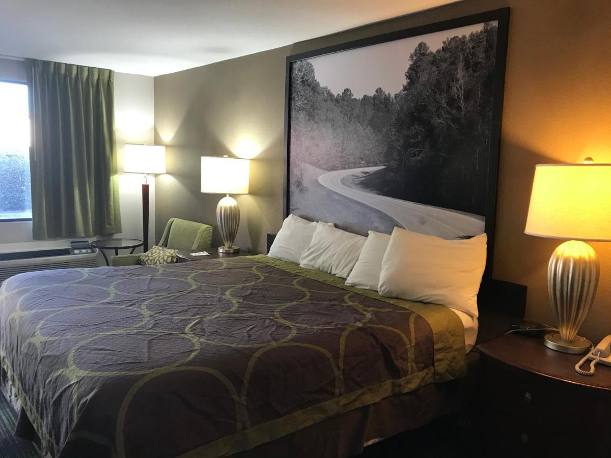 Hotel Super 8 By Wyndham Oxford Esterno foto