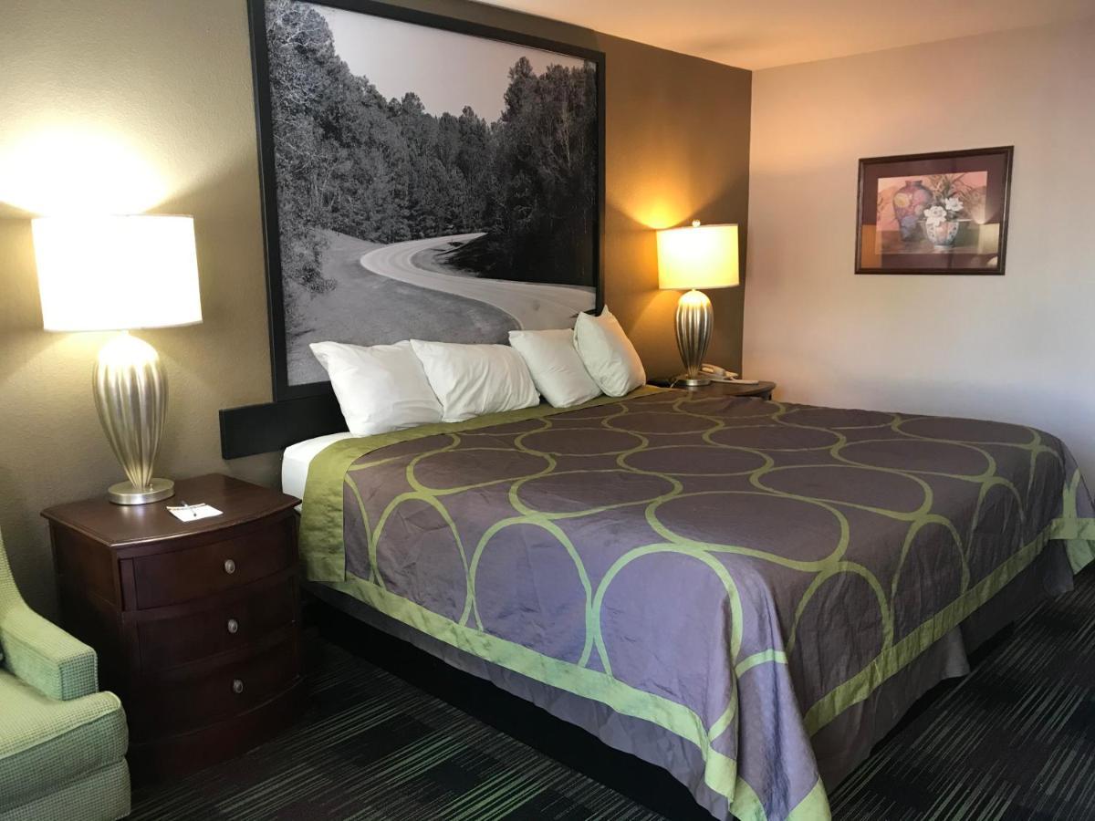 Hotel Super 8 By Wyndham Oxford Esterno foto